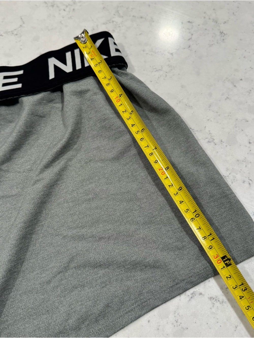 Nike Dri-Fit Women’s XL Training Shorts Elastic Logo Waistband Athletic Workout - Picture 9 of 12